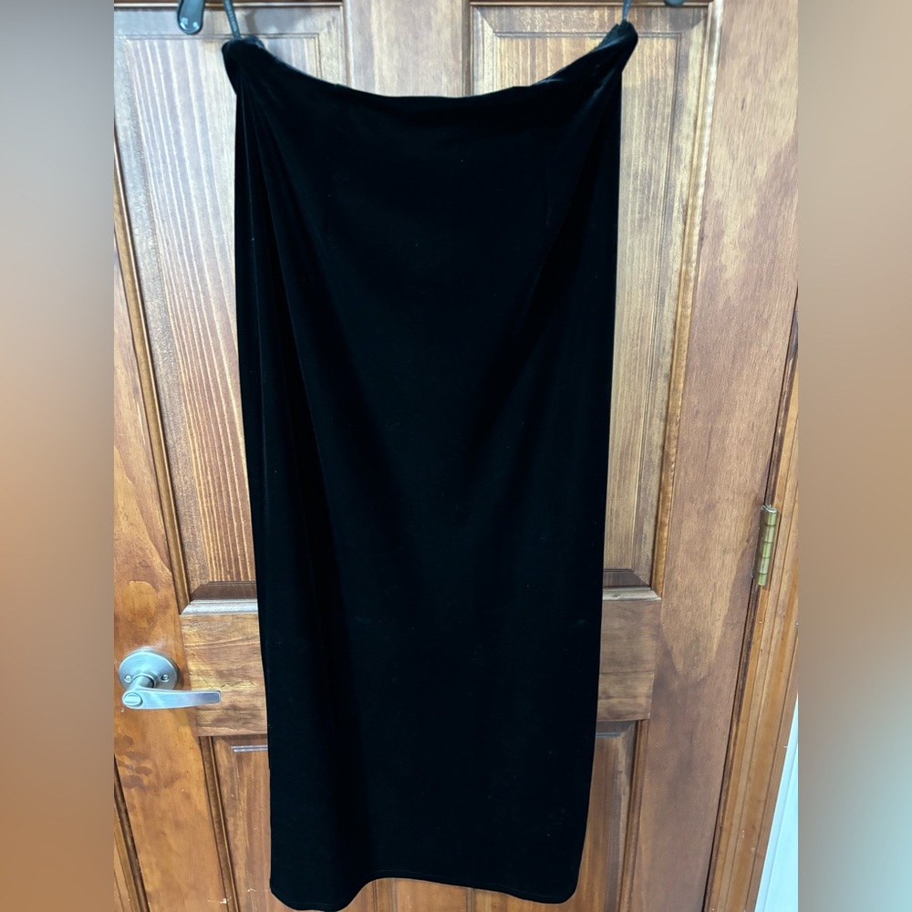Laundry by Shelli Segal Midnight Velvet skirt